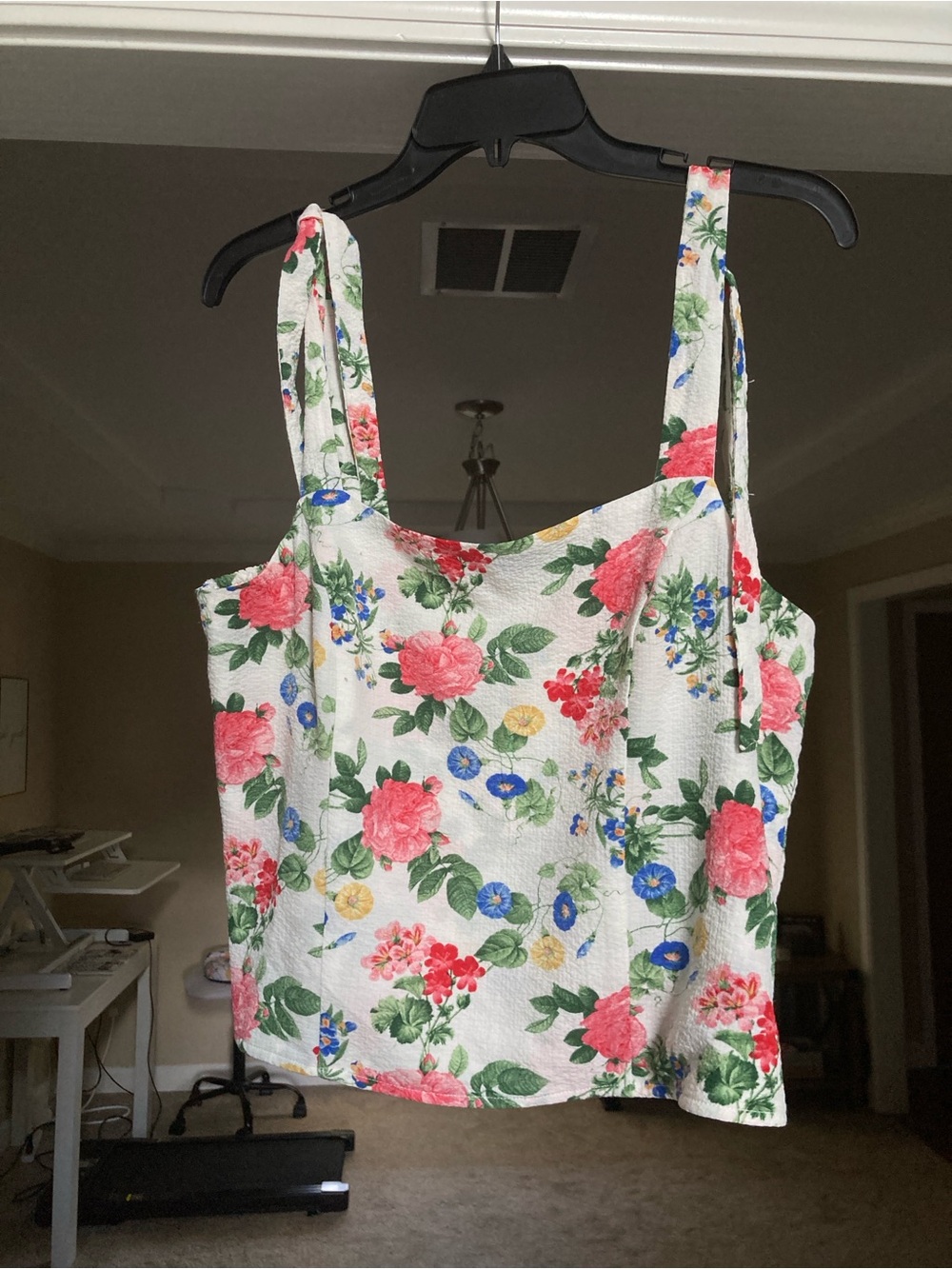 Old Navy Cropped Floral Tank Top
